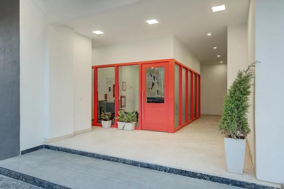 Hotel Town Plaza Πούνε Εξωτερικό φωτογραφία