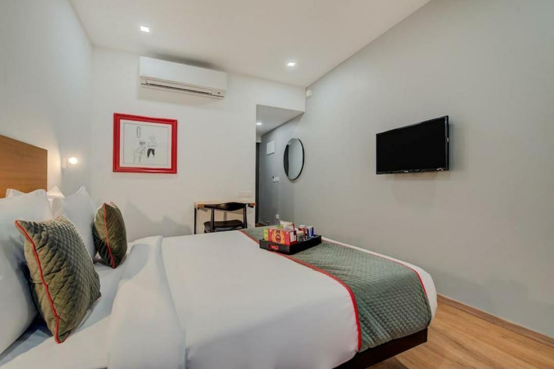 Hotel Town Plaza Πούνε Εξωτερικό φωτογραφία